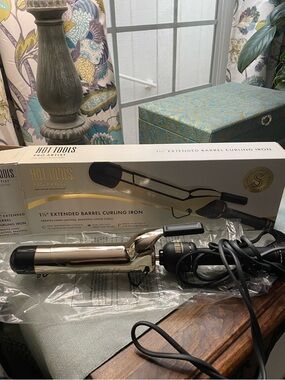 Hot Tools 1 1/2 inch Curling Iron 
New in Box